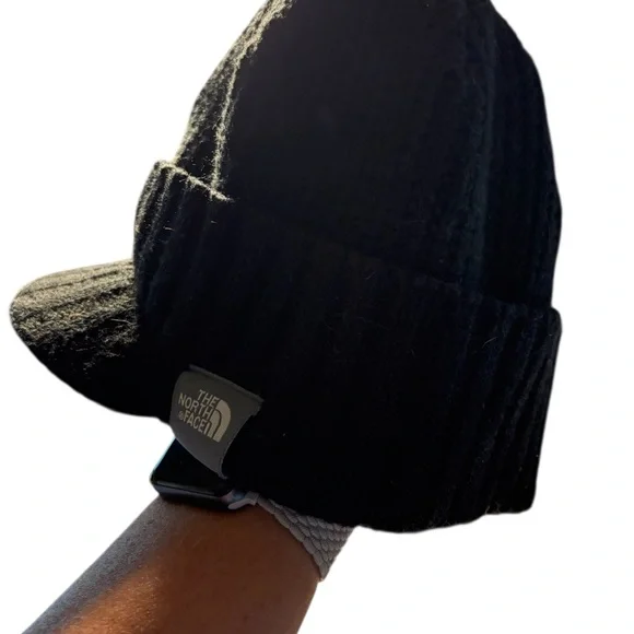 The North Face Black Knit  Beanie Unisex - Picture 2 of 6
